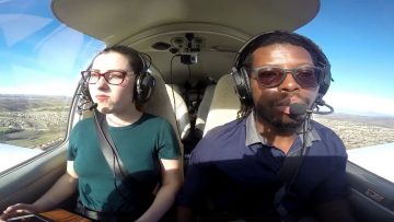 What Its Like in The Cockpit Of A DA40